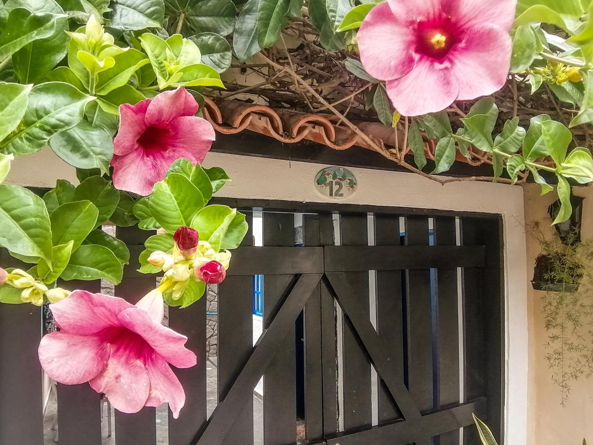 Casa A 500M Da Rua Das Pedras Em Lindo Condominio Com Portaria 24H Армасан-душ-Бузіус Екстер'єр фото